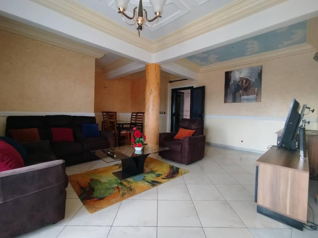Launapark Residence Дуала Екстер'єр фото